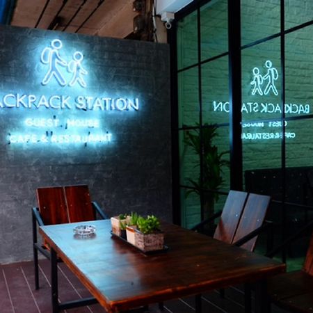 Backpack Station Hostel Bangkok Exterior photo