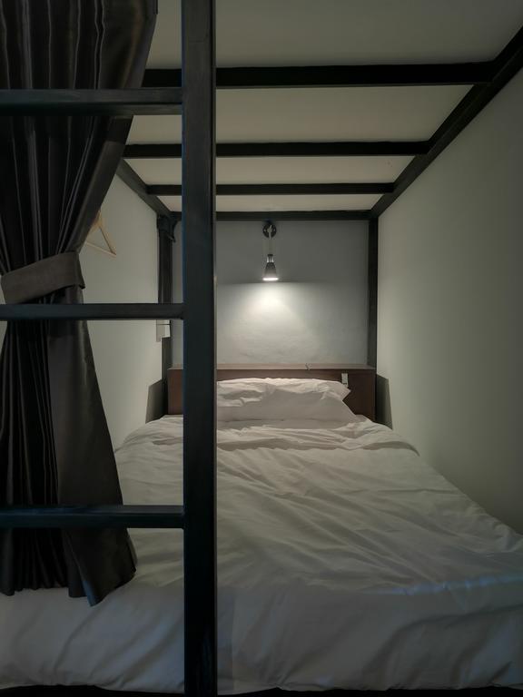 Backpack Station Hostel Bangkok Exterior photo