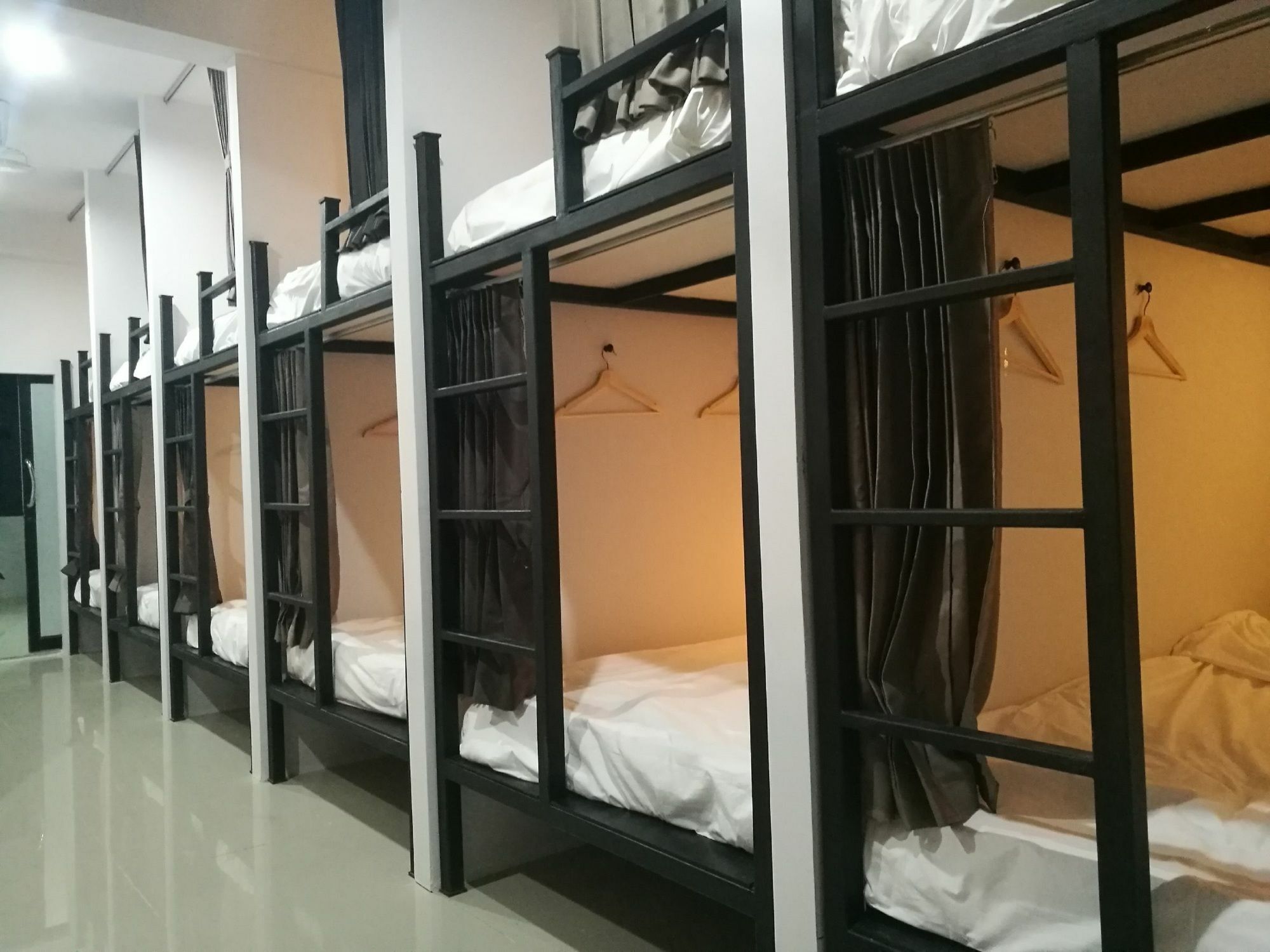 Backpack Station Hostel Bangkok Exterior photo